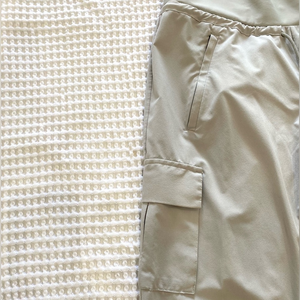❗️SOLD❗️Athleta Sutton Jogger Pant Grey Size 4